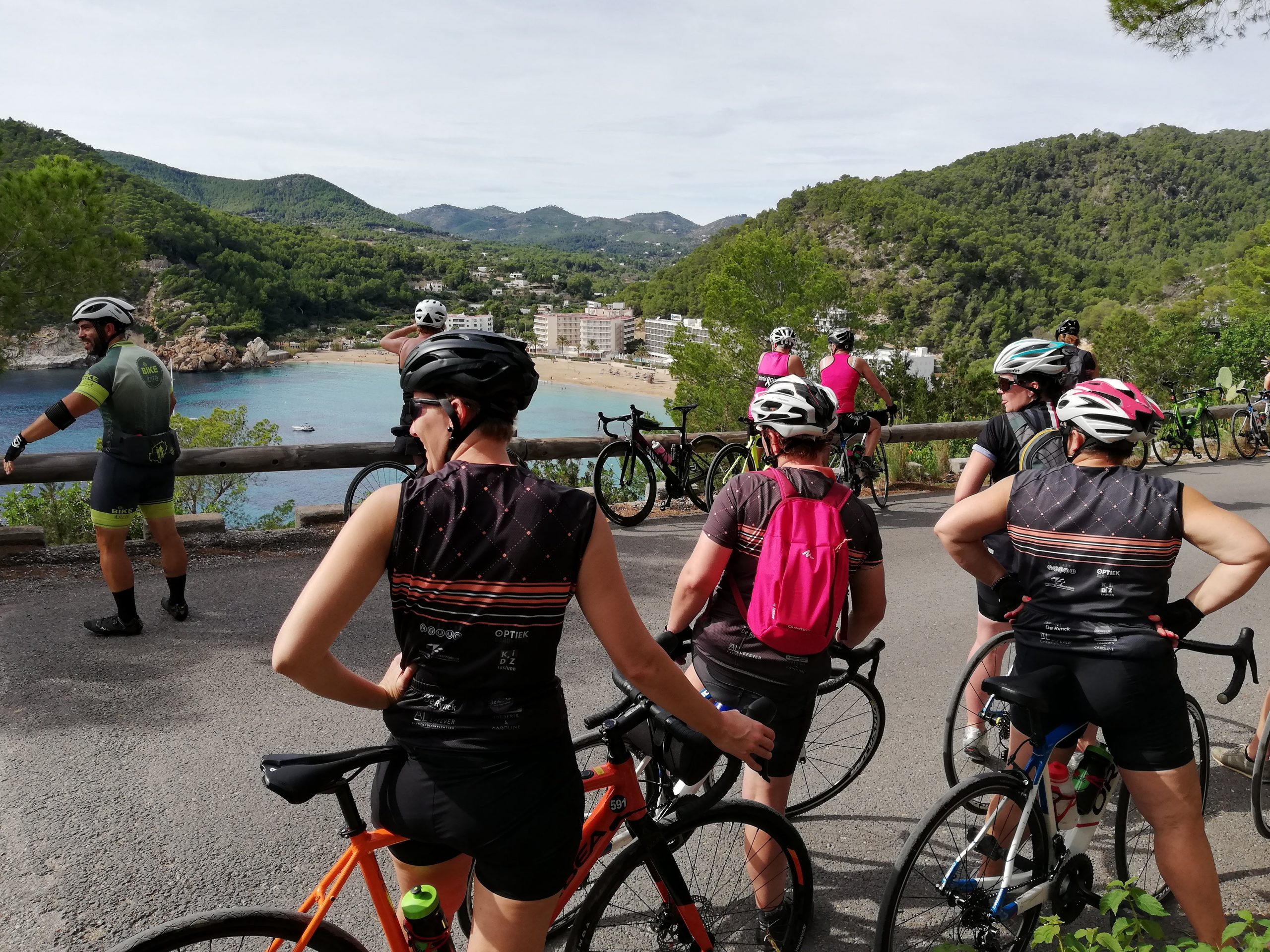 tour de ibiza a velo